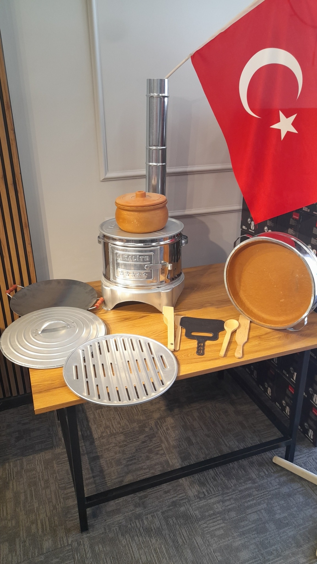 14+1 ÇÖMLEK HEDİYELİ 38 cm çapında MÜKEMMEL SET