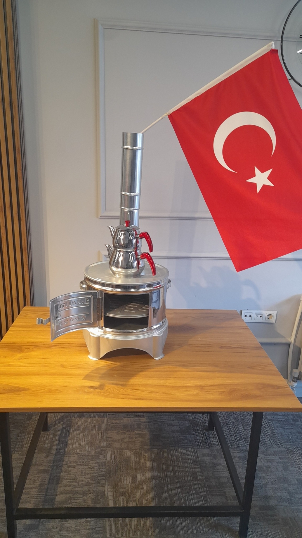 15+1 ultra plus çaydanlıklı model mükemmel set