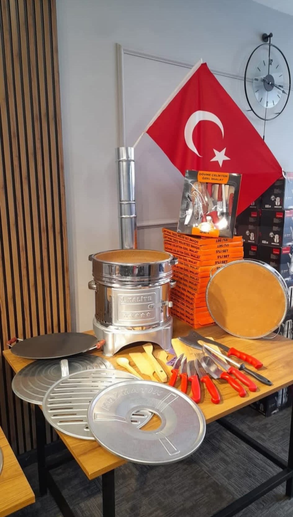 15+8 DÖVME ÇELİK BIÇAK SETLİ MODELİMİZ